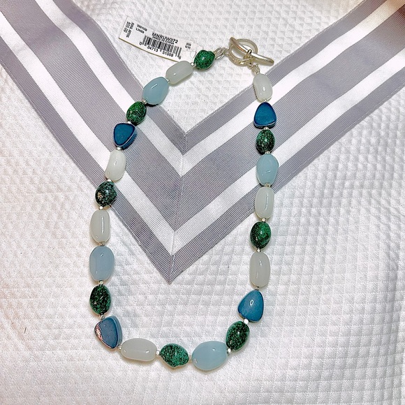 MONET Silver Tone Multicolored Aqua and Teal Beaded Necklace🩵💚🤍 - Picture 5 of 8